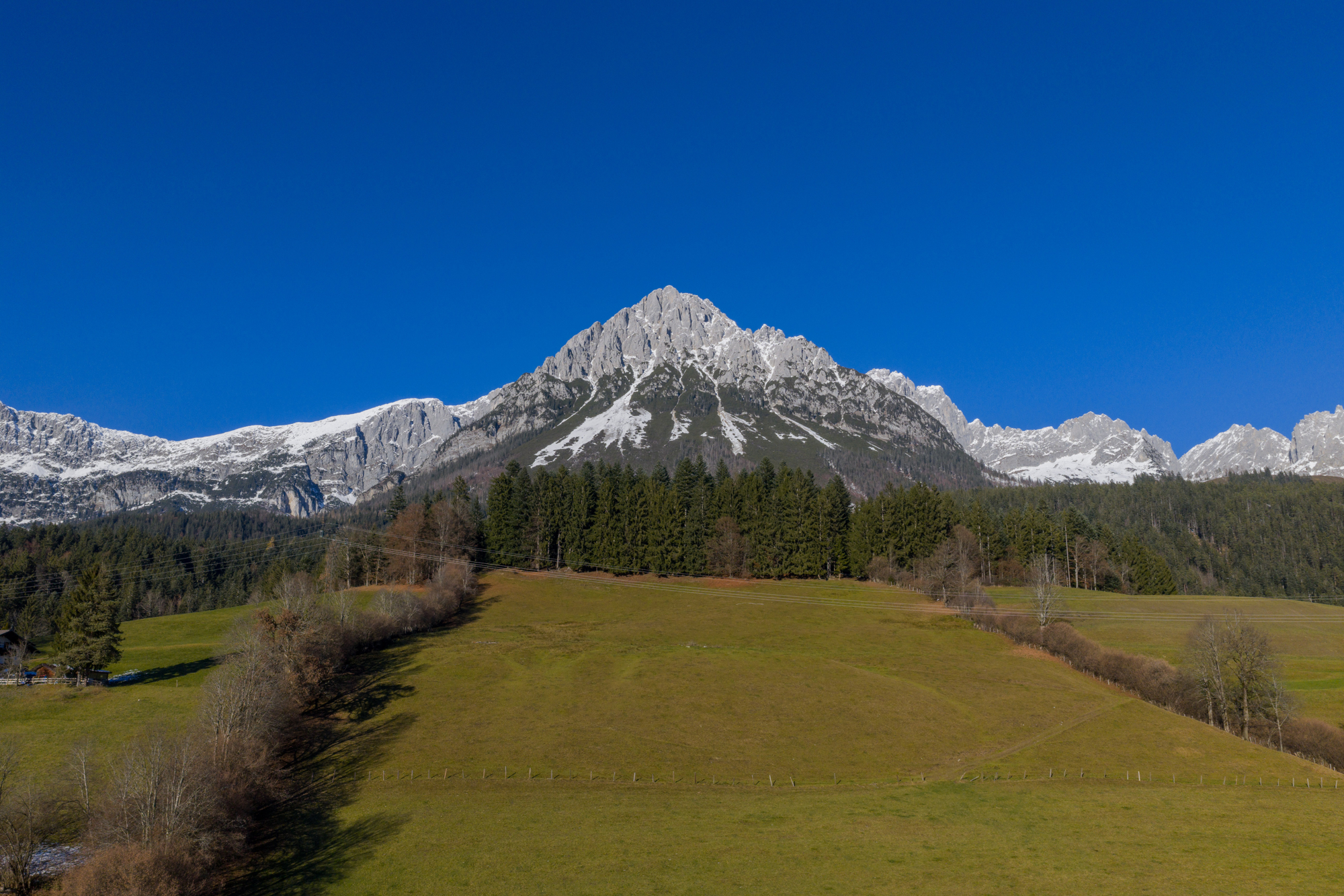Voll erschlossenes Baugrundstück in toller Wohngegend von Ellmau