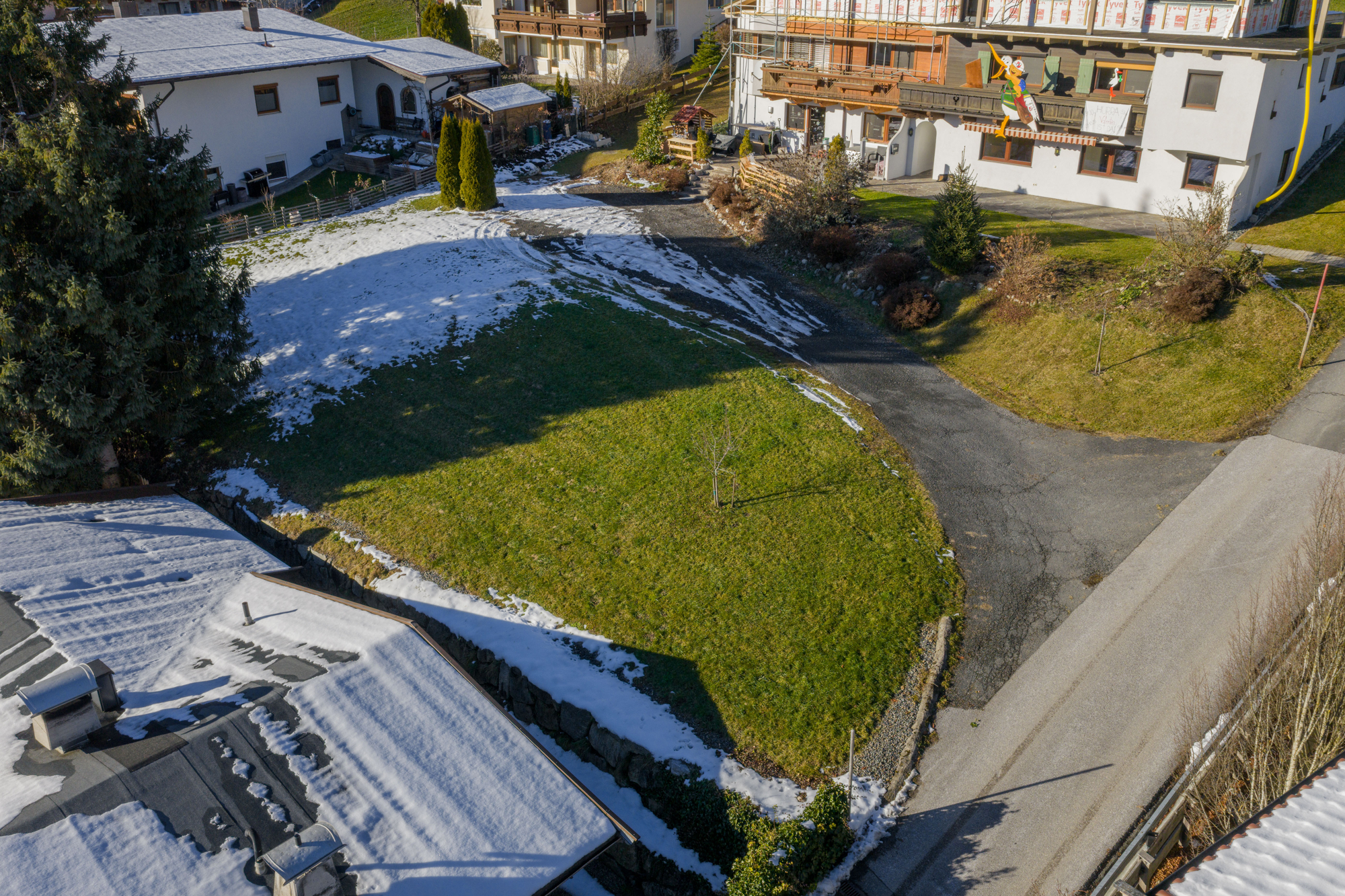 Voll erschlossenes Baugrundstück in toller Wohngegend von Ellmau