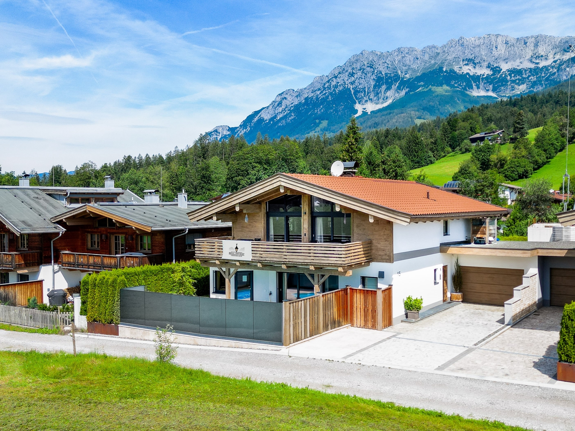 Komplett und luxuriös eingerichtetes  Landhaus am Golfplatz von Ellmau in Tirol