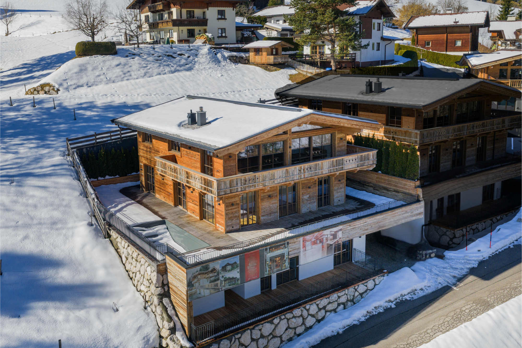 Luxuriöses Neubau-Chalet mit Outdoor-Pool in Fieberbrunn