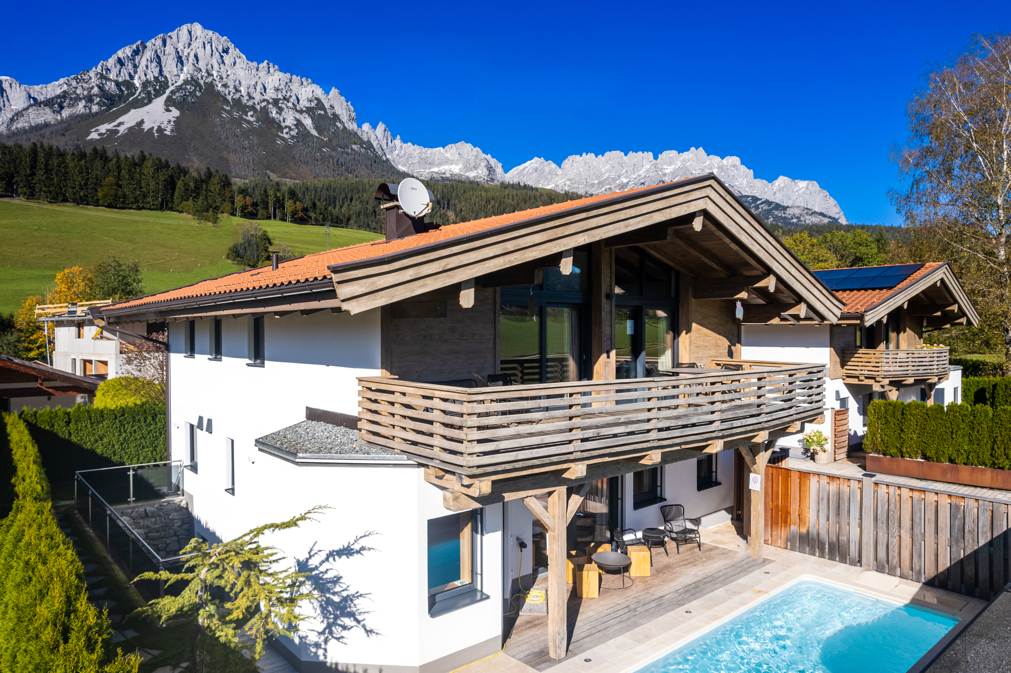 Komplett und luxuriös eingerichtetes  Landhaus am Golfplatz von Ellmau in Tirol